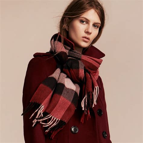 Burberry image gallery